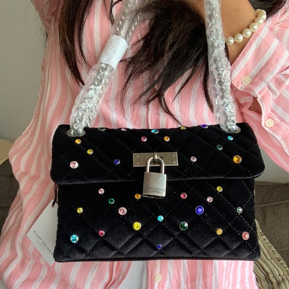 Authentic KURT GEIGER LONDON Velvet magnetic closure convertible Crosby/Shoulder - Picture 15 of 16